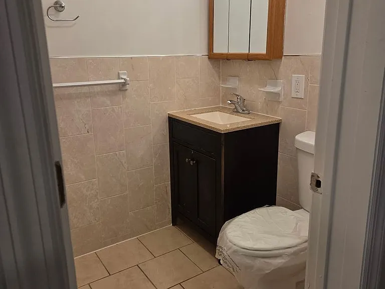 19 Long St #19D — Photo 4