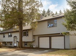 4 Meade St, Peabody, MA 01960
