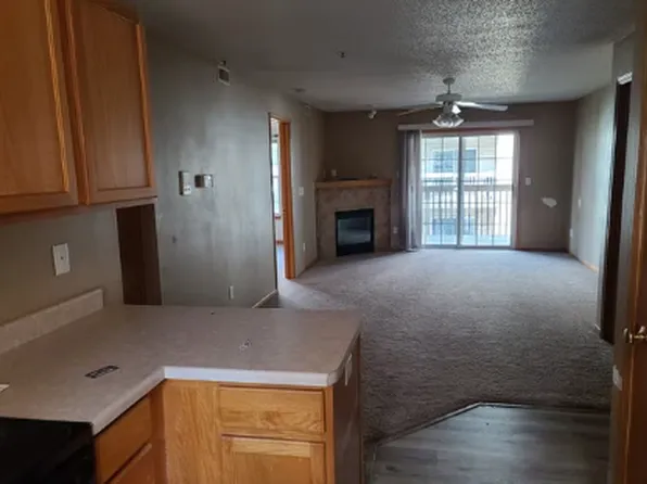 90 Cherry Ct, North Liberty, IA