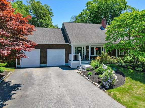 4th image of 122 Sylvan Dr