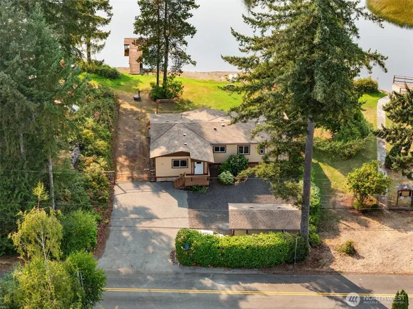 1171 E Trails End Drive, Belfair, WA 98528