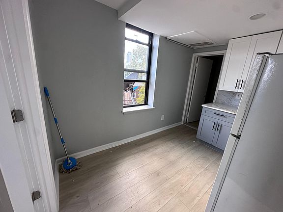 5th image of 67 Concord St #31E