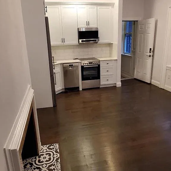 1934 Spruce St #2R — Photo 4