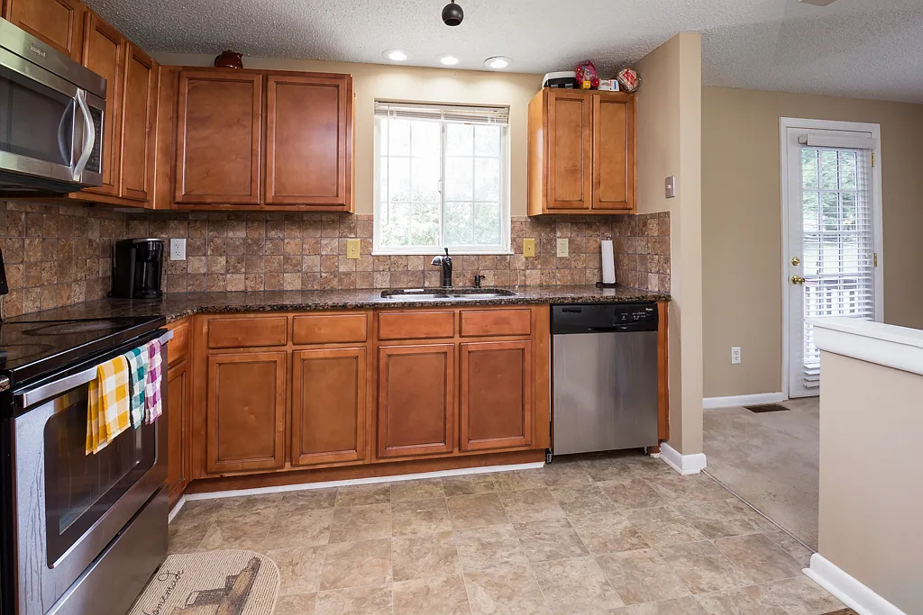 Five Cedars Rd, Charlotte — Photo 3