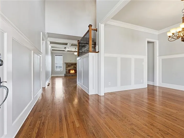 6437 Blue Water Dr — Photo 9