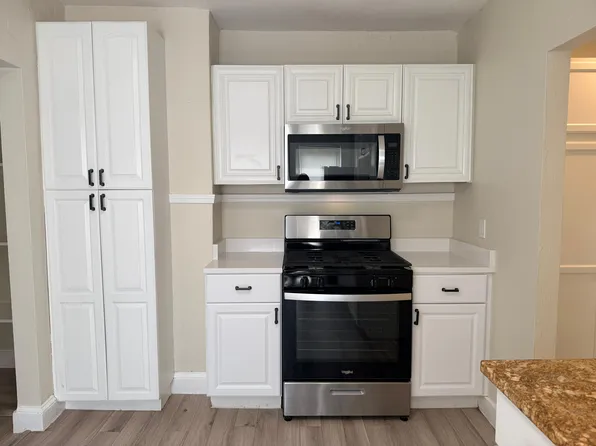 112 Adams St #3-R, Dorchester, MA 02122
