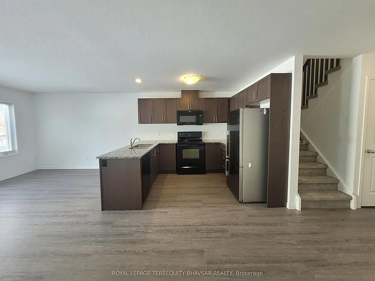 36 Woodedge Cir — Photo 9