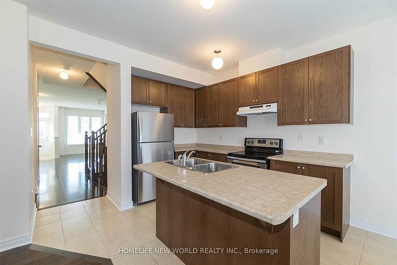 Markham Townhouse for rent - 3 Bedrooms — photo 3