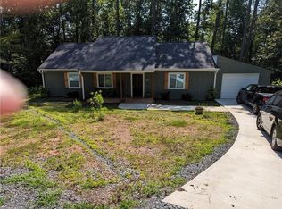 235 NE Ridge Rd, Walnut Cove, NC 27052