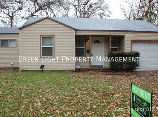 5601 Taylor Rd, River Oaks, TX 76114