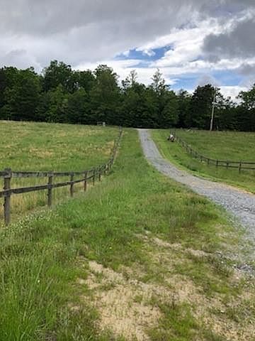 2nd image of 3998 Pax Hill Rd