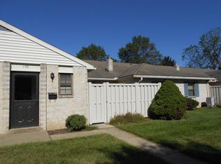 145 Valleybrook Dr, Lancaster, PA 17601