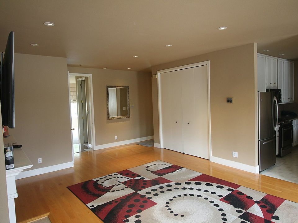 The unit is now empty of any furniture, rugs....etc. Photo above shows what used to be there.
