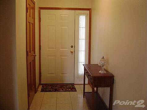 Large Foyer, Ceramic Floors