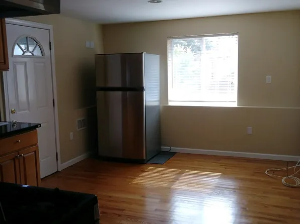 643 Saint Francis Blvd, Daly City, CA 94015