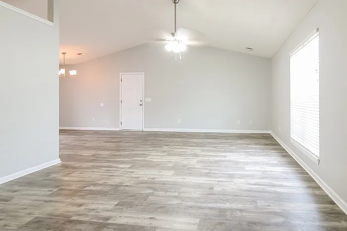 652 New Stock Dr — Photo 2