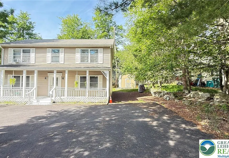 1140 Country Place Dr