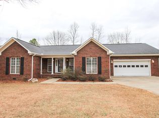 49 Avalon Ln, Anniston, AL 36207