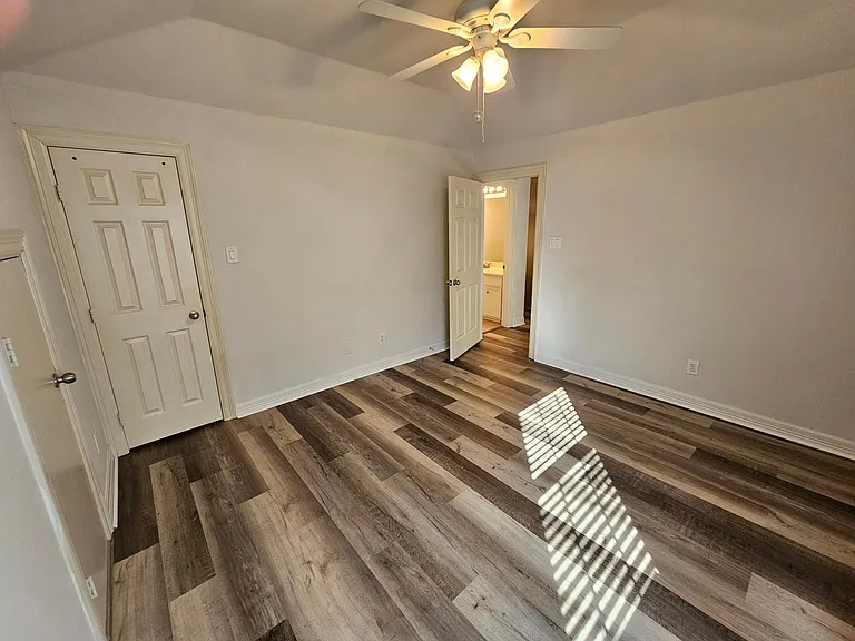 547 Birdsong Dr — Photo 23