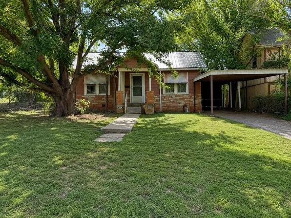 506 N 2nd St, Sayre, OK 73662