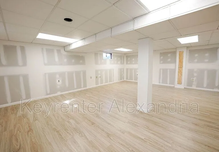 7123 Red Horse Tavern Ln — Photo 30