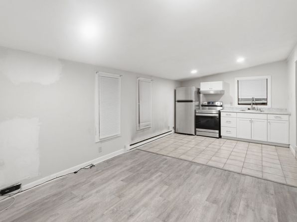 379-385 Douglas Tpke #12