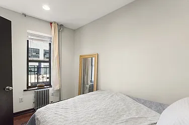 Rented by Kahen Properties