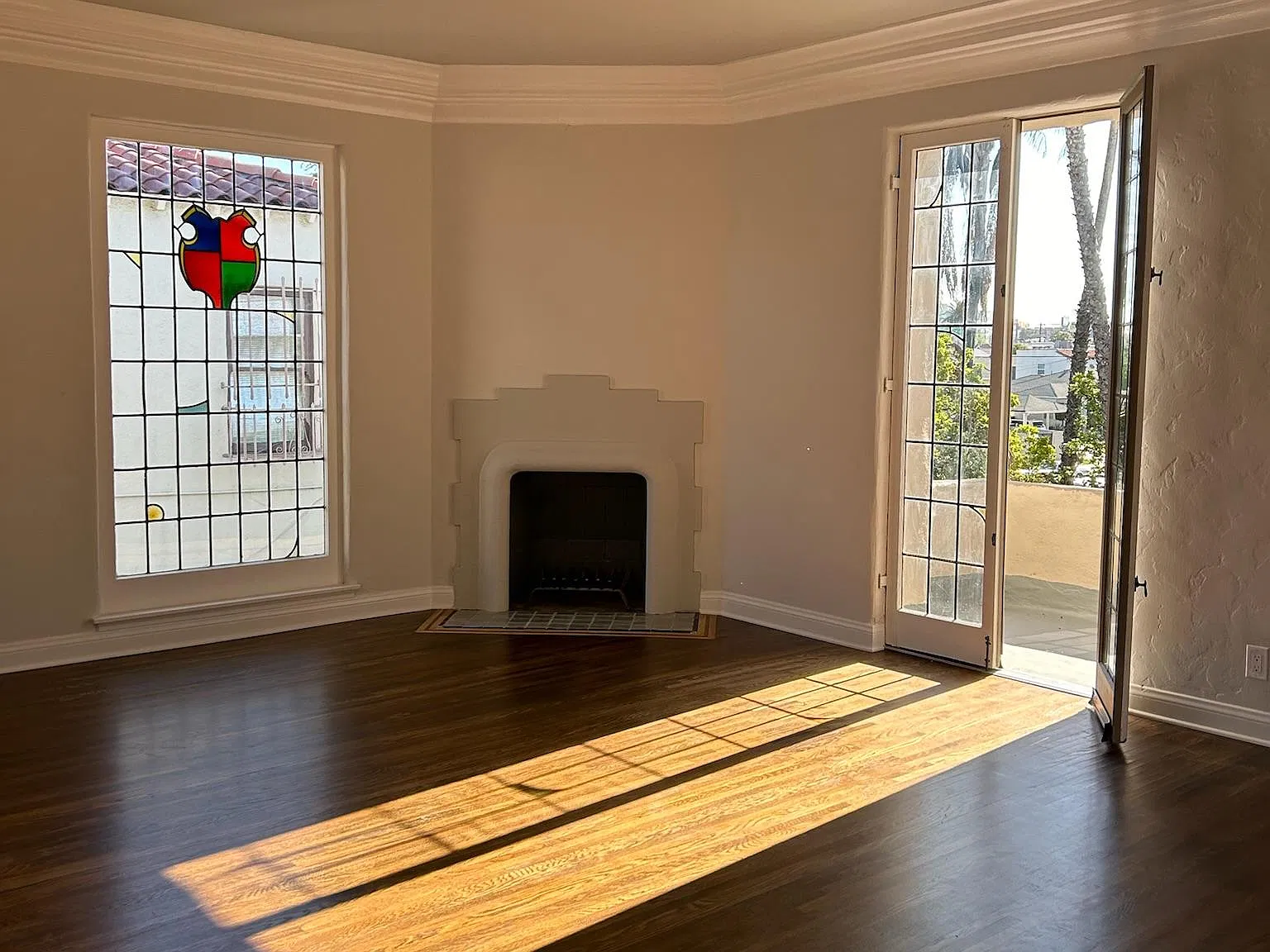 2 bed, 1600 sqft, $3,500 — Photo 1