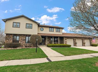 16748 Richards Dr, Tinley Park, IL