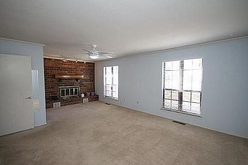 5th image of 8009 Buckwood Dr