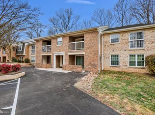 5837 Cove Landing Rd APT 304, Burke, VA 22015