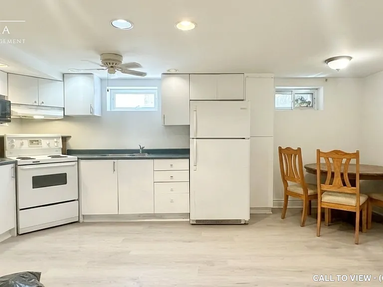 88 Southampton Dr #2 — Photo 2