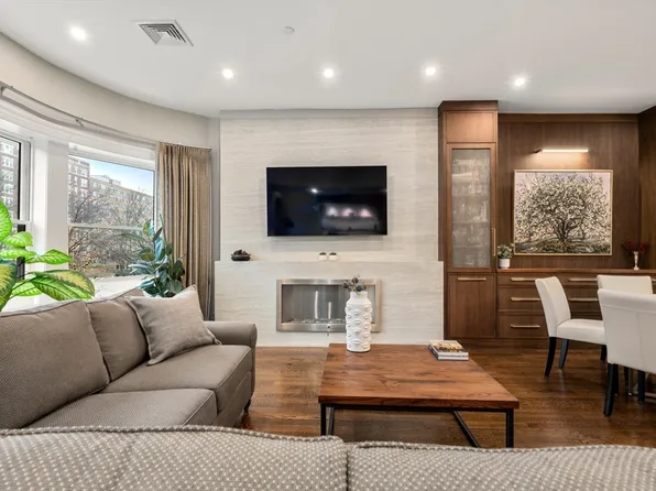 1471 Beacon St APT 5, Brookline, MA 02446