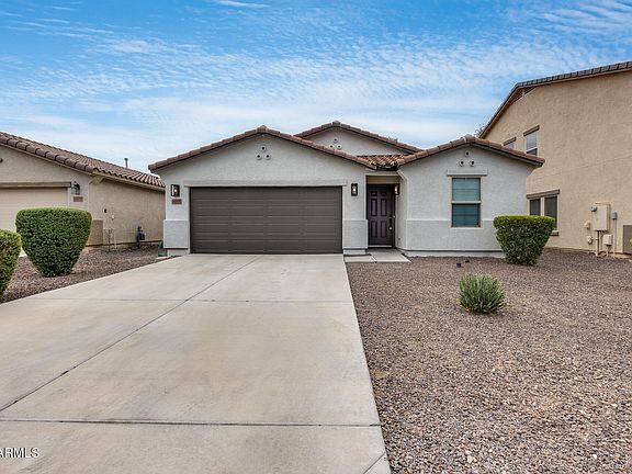 2nd image of 1015 E DANIELLA Drive