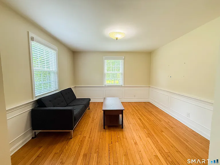 1657 Farmington Ave — Photo 13