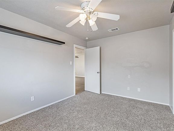 2nd image of 505 Southmoor Dr