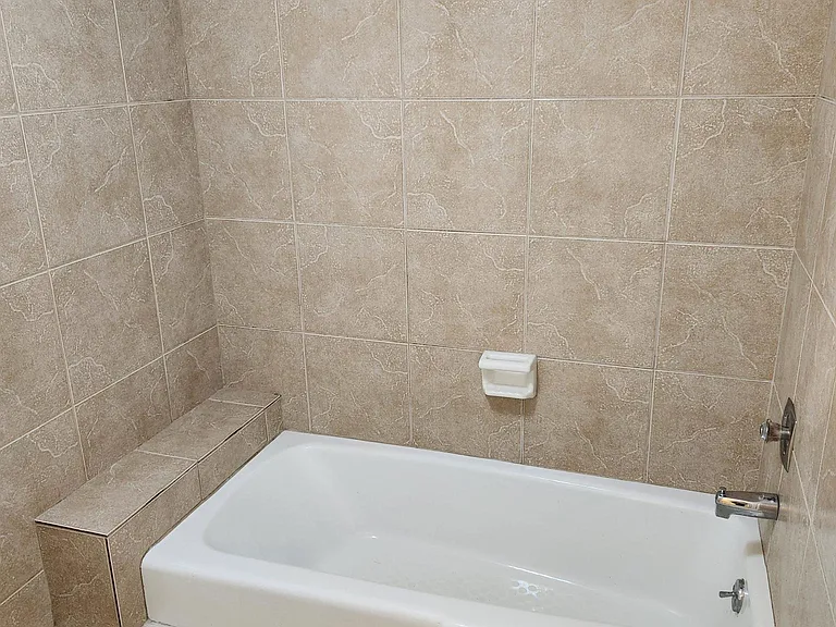 1ST FLOOR BATHROOM SEPARATE ENTRANCE TO BATH/SHOWER