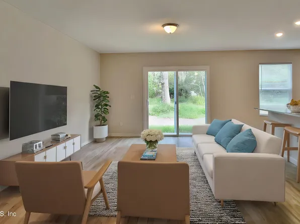 475 COLE Road W, Jacksonville, FL 32218