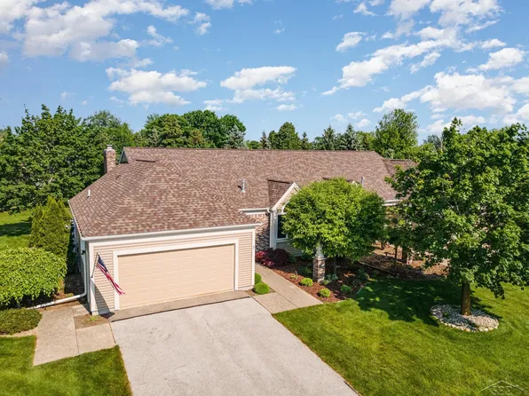 5601 Meadowview Dr, Bay City, MI 48706