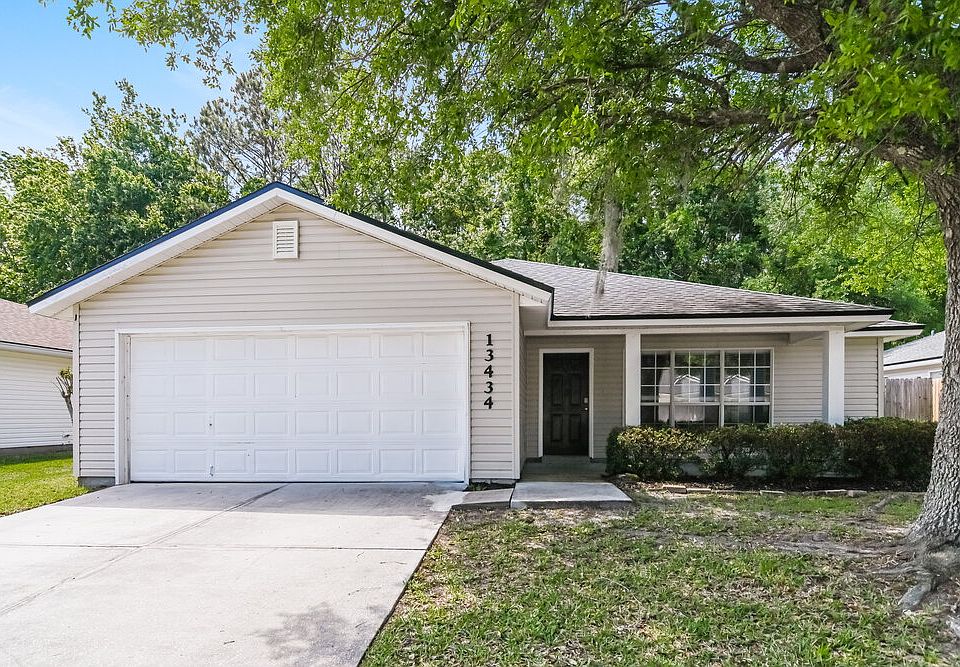 1st image of 13434 Ashford Wood Ct E