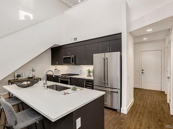 4th image of 431 E Bayaud Ave #315