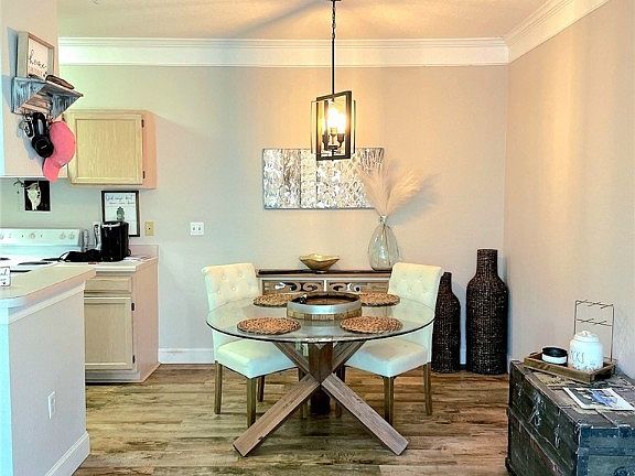 3rd image of 11541 Villa Grand APT 815