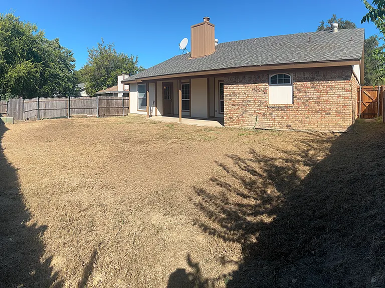 6620 Moss Ln — Photo 2