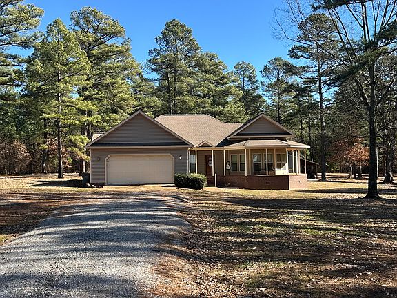 2nd image of 600 Crow Ln
