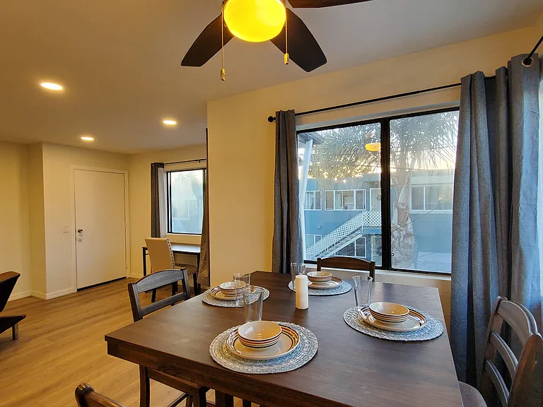2138 Garnet Ave — Photo 17
