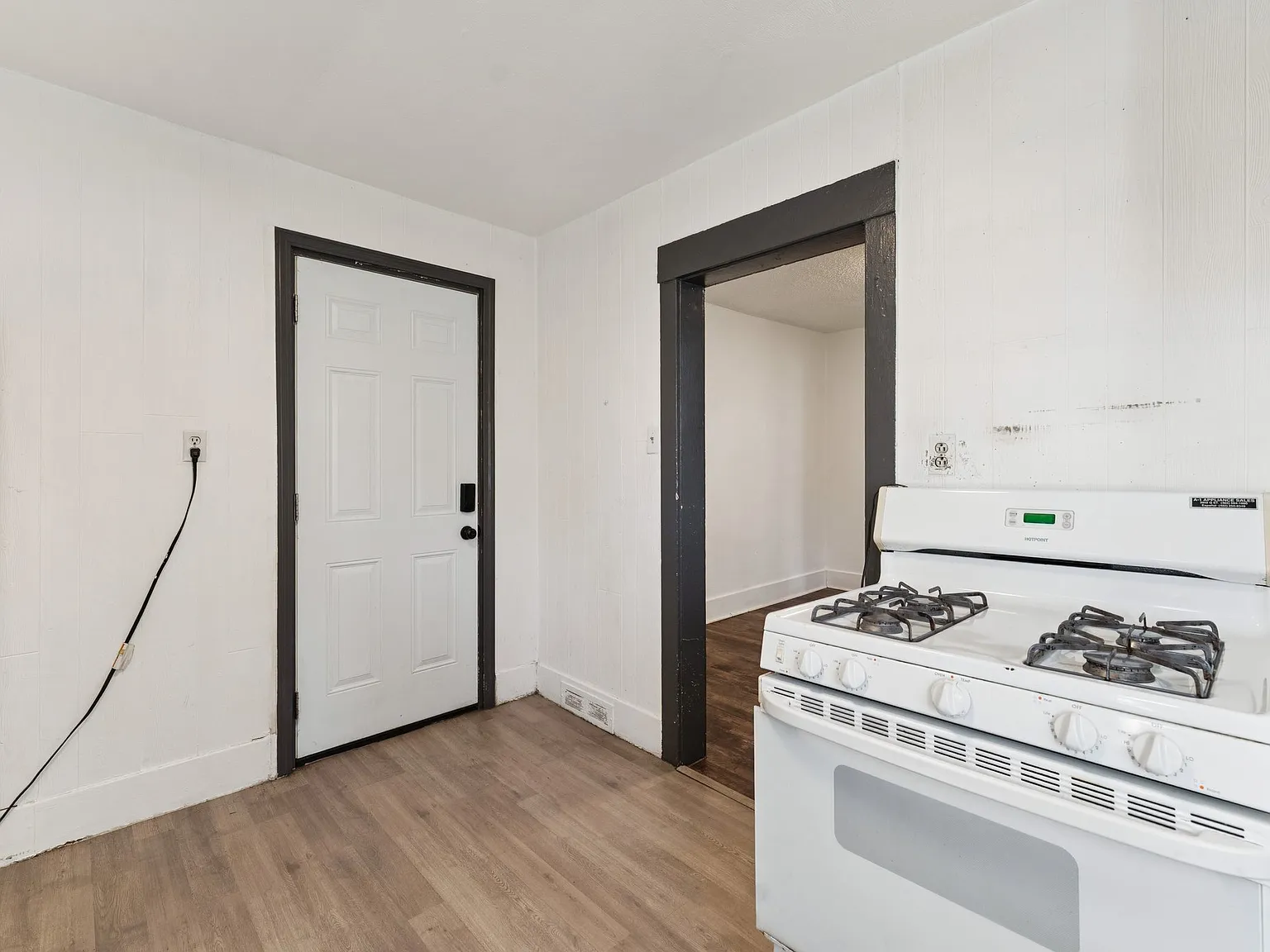 1 bed, 850 sqft, $800 — Photo 4