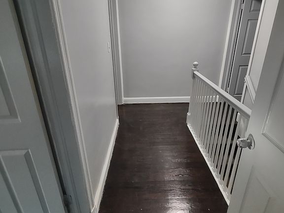 5th image of 3428 Royce Ave