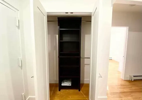 Rented by EastMount Realty LLC | media 31