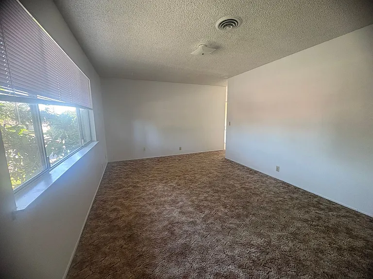 1590 Alfred Way — Photo 12