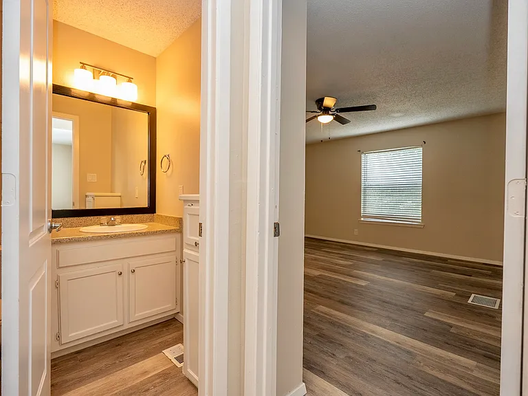 4547 Bermuda Dr — Photo 18